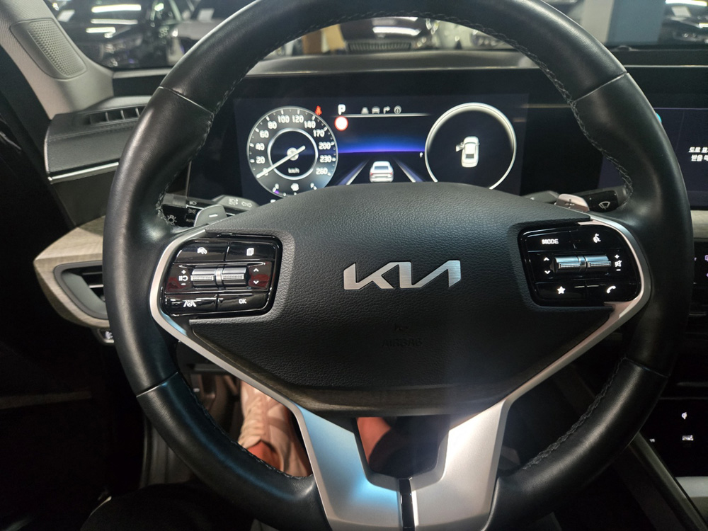 2bzego1g2mv1757064.jpg