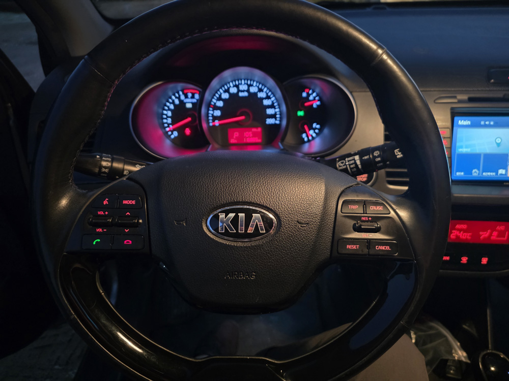 69lv387z0a0p951550.jpg