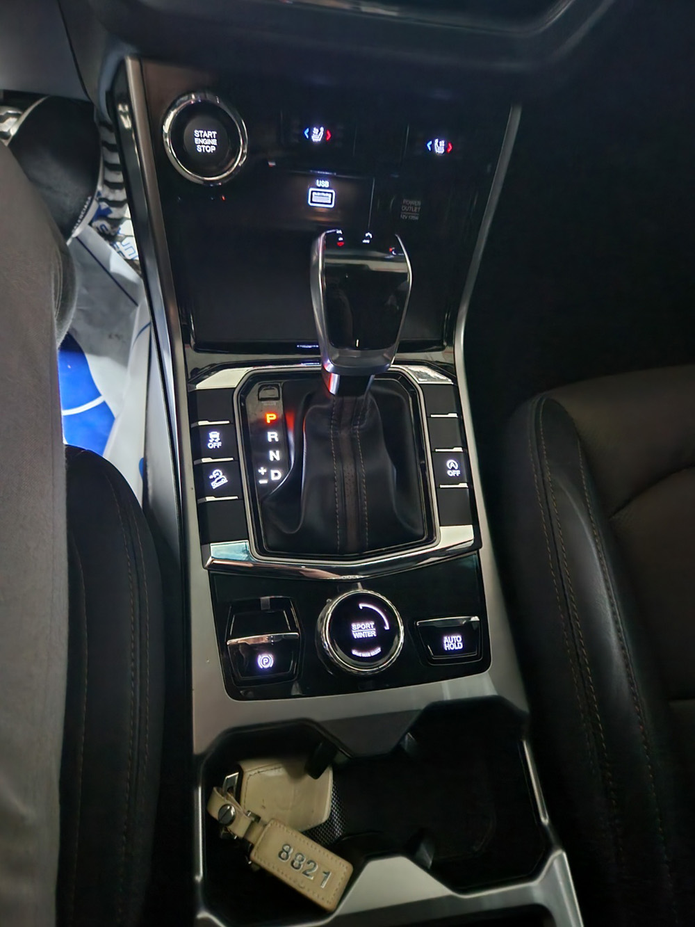 28xgtcbbiyv5864785.jpg