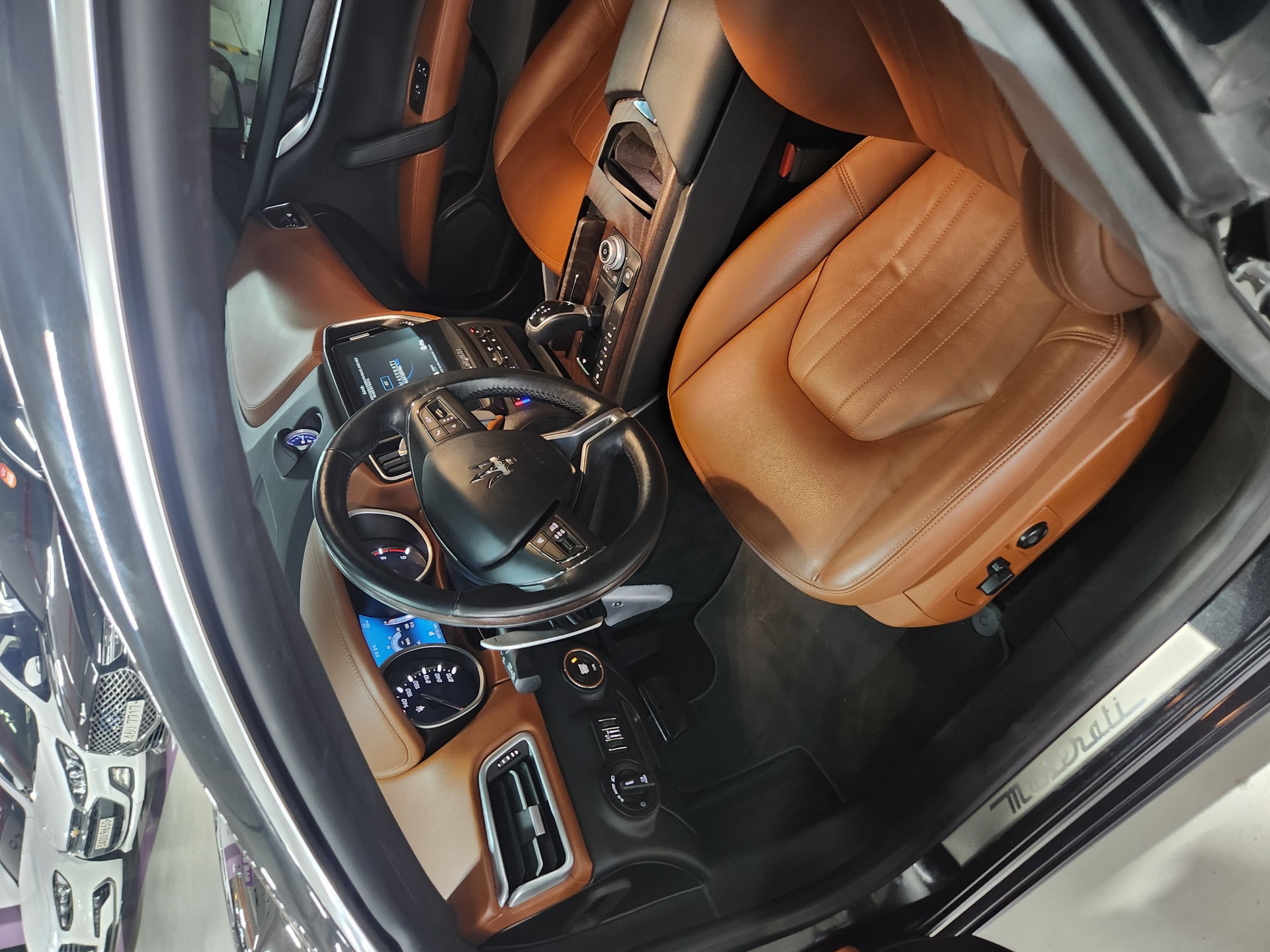 79vij34zr9w509982.jpg