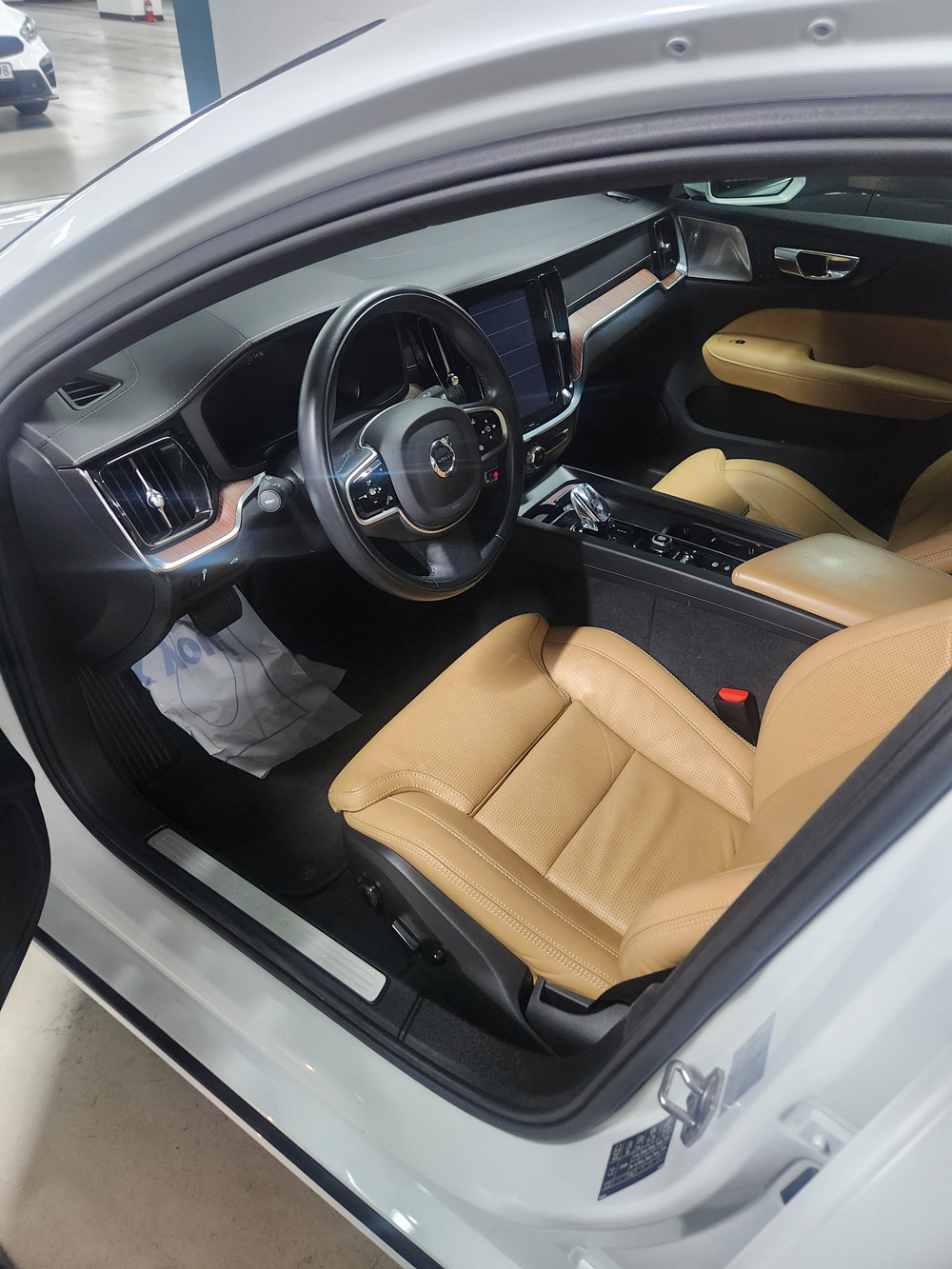 1aw59cqgutcd440301.jpg